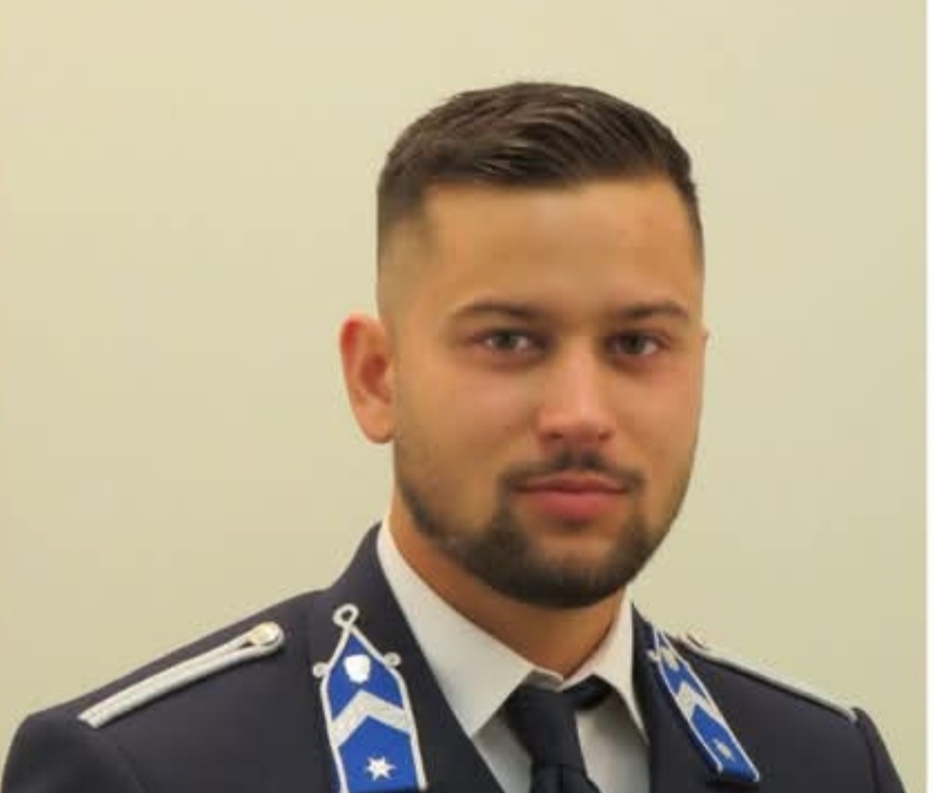 Háttér